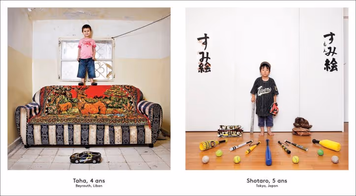 Livre Wow de photographies par Martin Parr